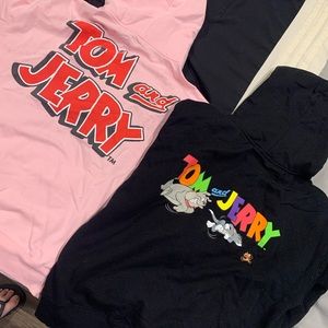 2 tom and jerry sweatshirts.